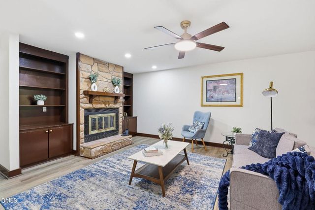 6 Saint James Court, Durham, NC 27713