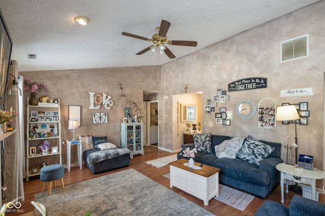 133 Fountain Drive, Mooresville, IN 46158