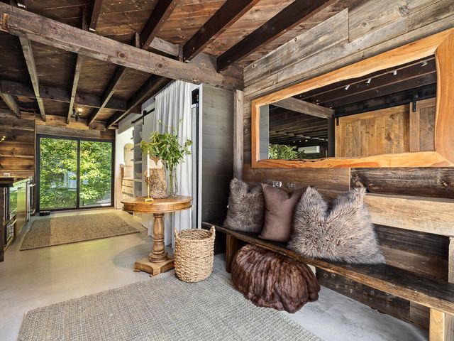 5880 Cascade Road, Lake Placid, NY 12946