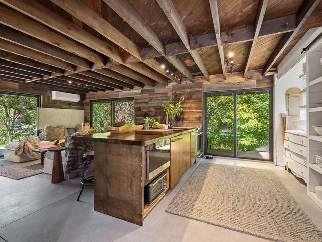 5880 Cascade Road, Lake Placid, NY 12946