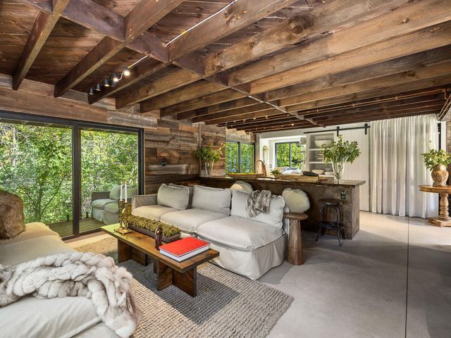 5880 Cascade Road, Lake Placid, NY 12946