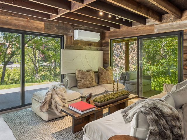 5880 Cascade Road, Lake Placid, NY 12946