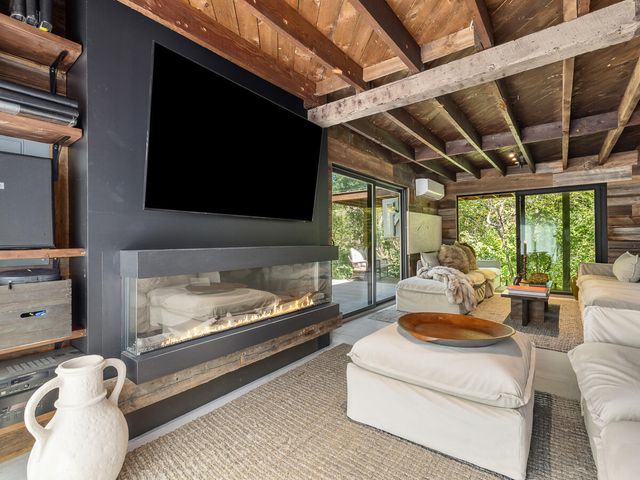 5880 Cascade Road, Lake Placid, NY 12946