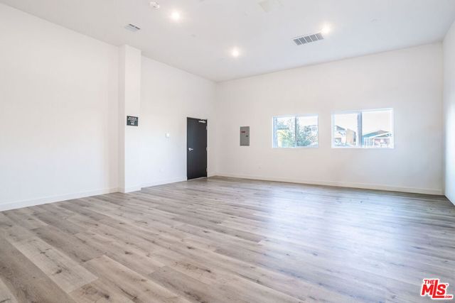 7410 Avalon Boulevard, Los Angeles, CA 90003