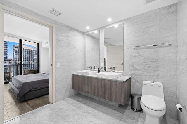801 S Miami Ave 2901, Miami, FL 33130