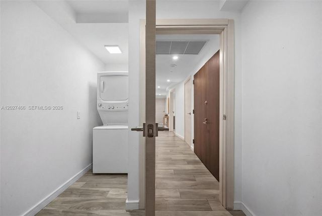 801 S Miami Ave 2901, Miami, FL 33130