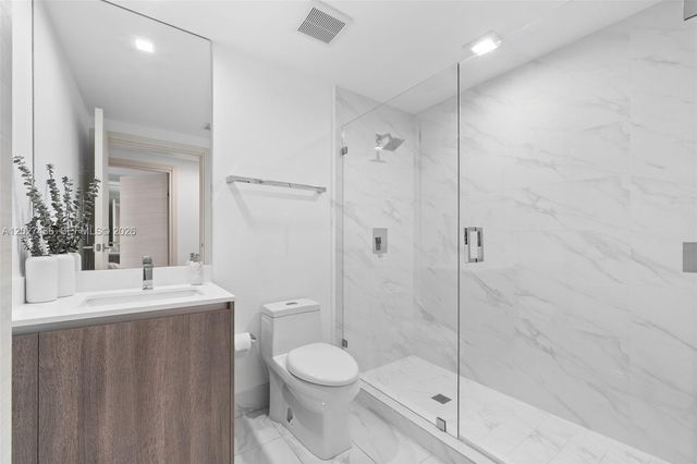 801 S Miami Ave 2901, Miami, FL 33130