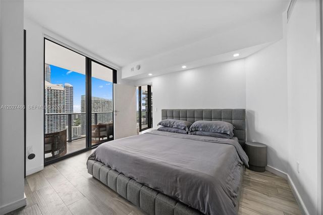 801 S Miami Ave 2901, Miami, FL 33130