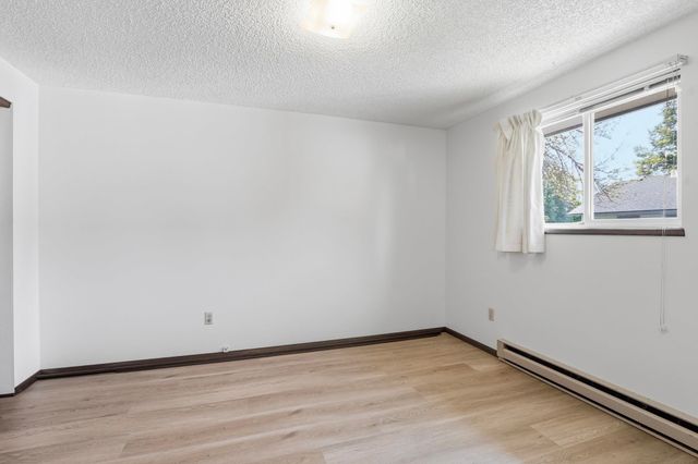 3811 E Hartson Ave, Spokane, WA 99202