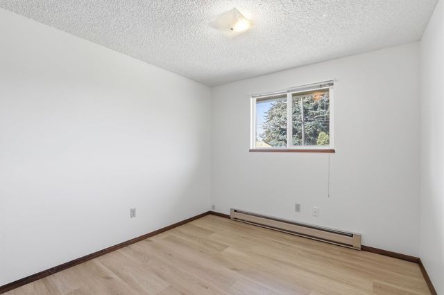 3811 E Hartson Ave, Spokane, WA 99202