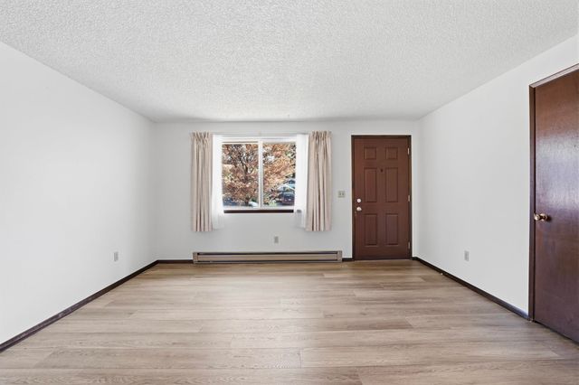3811 E Hartson Ave, Spokane, WA 99202