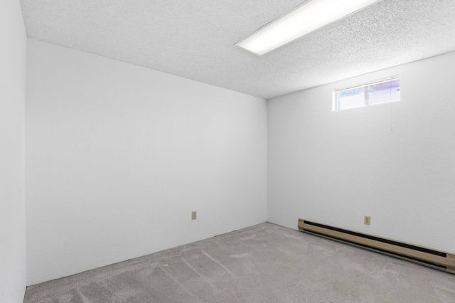 3811 E Hartson Ave, Spokane, WA 99202