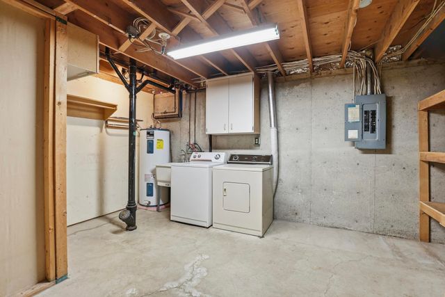 3811 E Hartson Ave, Spokane, WA 99202