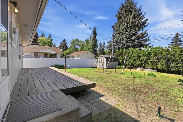 3811 E Hartson Ave, Spokane, WA 99202