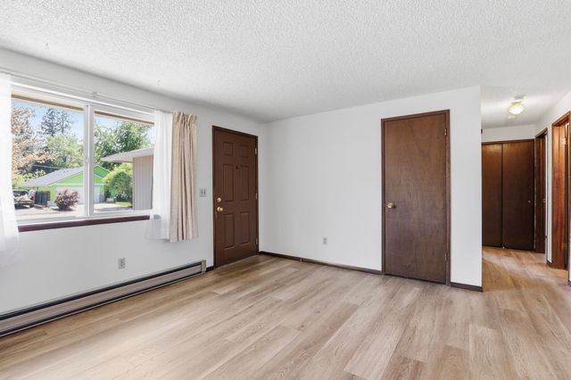 3811 E Hartson Ave, Spokane, WA 99202
