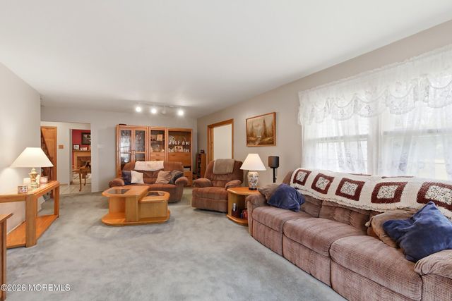 14 Troilus Drive, Old Bridge, NJ 08857
