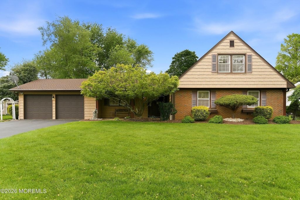 14 Troilus Drive, Old Bridge, NJ 08857