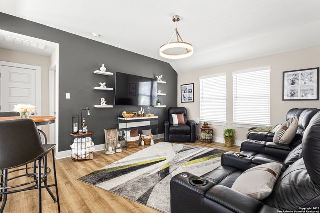 12402 Mineshaft, San Antonio, TX 78254