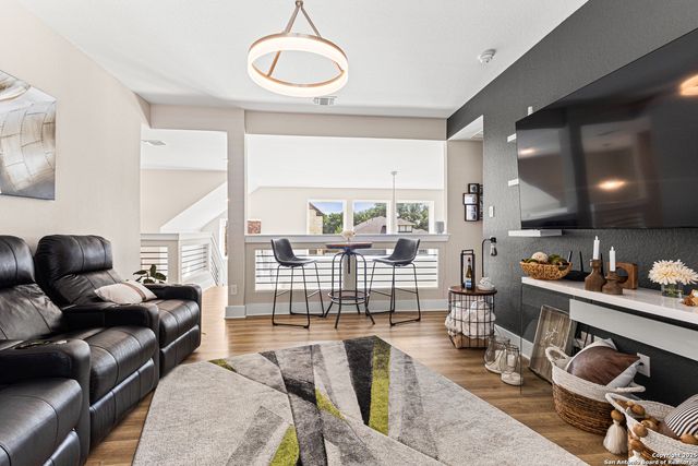 12402 Mineshaft, San Antonio, TX 78254