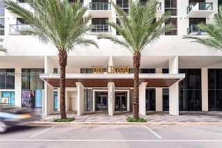 11 NE 6th St 706, Miami, FL 33132