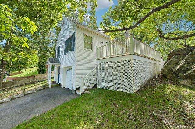 417 Echo Avenue, Sound Beach, NY 11789