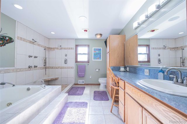 21855 Huron River Drive, Huron Charter Township, MI 48164