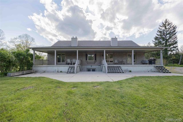 21855 Huron River Drive, Huron Charter Township, MI 48164