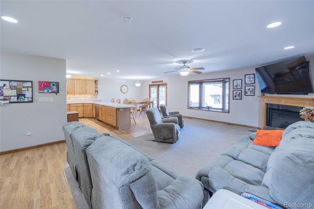 21855 Huron River Drive, Huron Charter Township, MI 48164