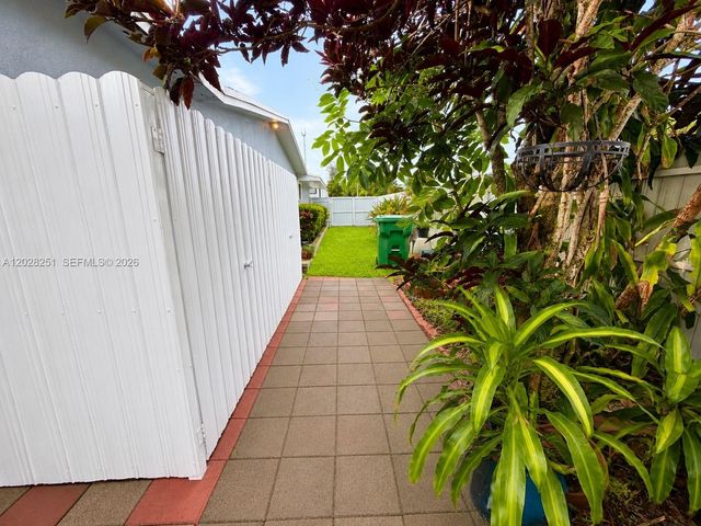 6361 SW 35th Ct, Miramar, FL 33023