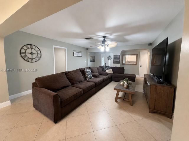 6361 SW 35th Ct, Miramar, FL 33023
