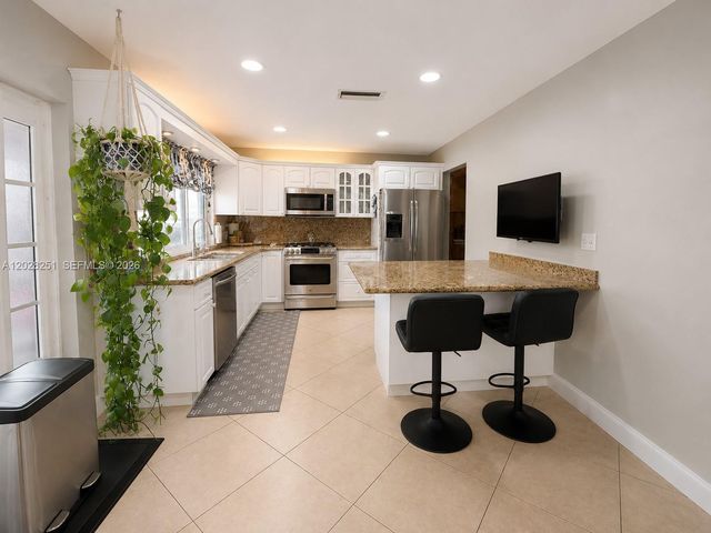 6361 SW 35th Ct, Miramar, FL 33023