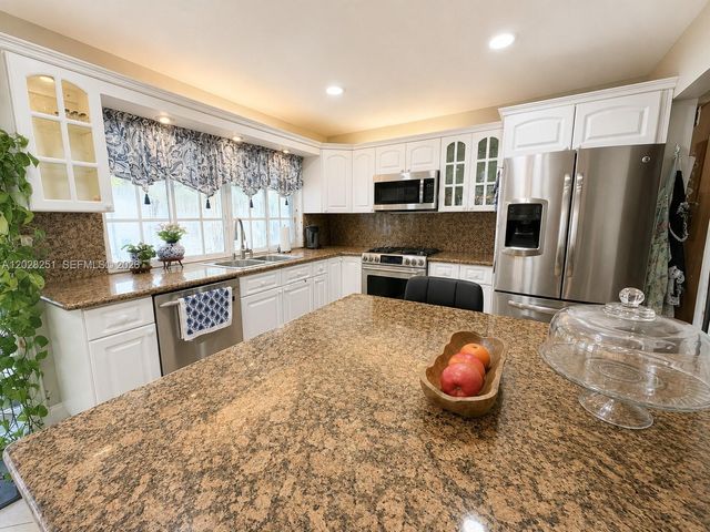 6361 SW 35th Ct, Miramar, FL 33023