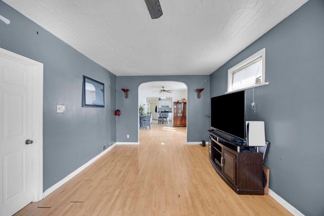 951 Wilcox Street, Hammond, IN 46320