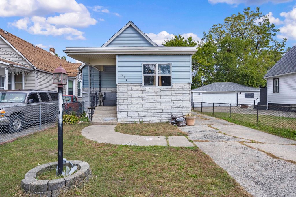 951 Wilcox Street, Hammond, IN 46320