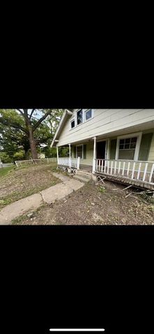 2001 Esterly Avenue, Kansas City, KS 66103