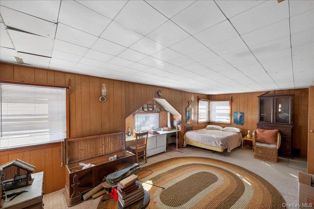 175 Main Avenue, Mastic, NY 11950