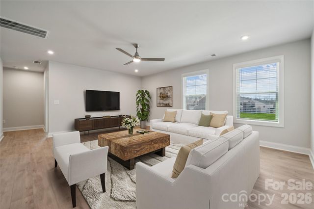 343 Alameda Way, Matthews, NC 28104