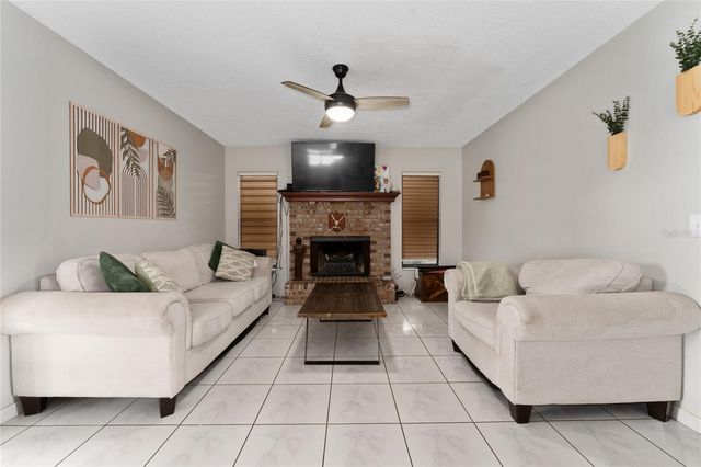 8713 CATBRIAR BAY WAY, Orlando, FL 32829