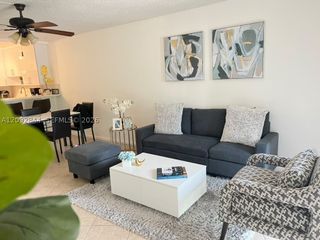 4132 NW 88th Ave 105, Coral Springs, FL 33065