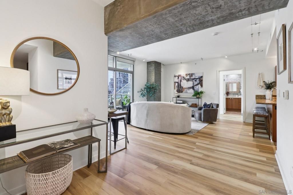 Image 14 of property listing at 800 The Mark Lane 607, San Diego, CA 92101