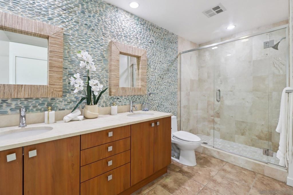 Image 28 of property listing at 800 The Mark Lane 607, San Diego, CA 92101