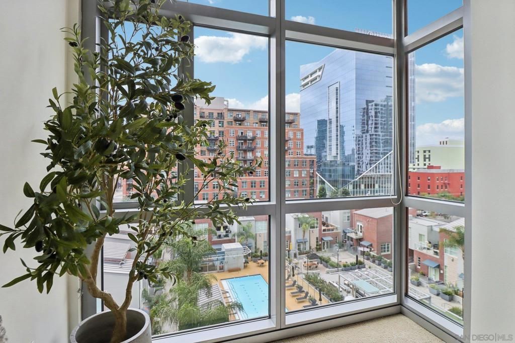 Image 34 of property listing at 800 The Mark Lane 607, San Diego, CA 92101