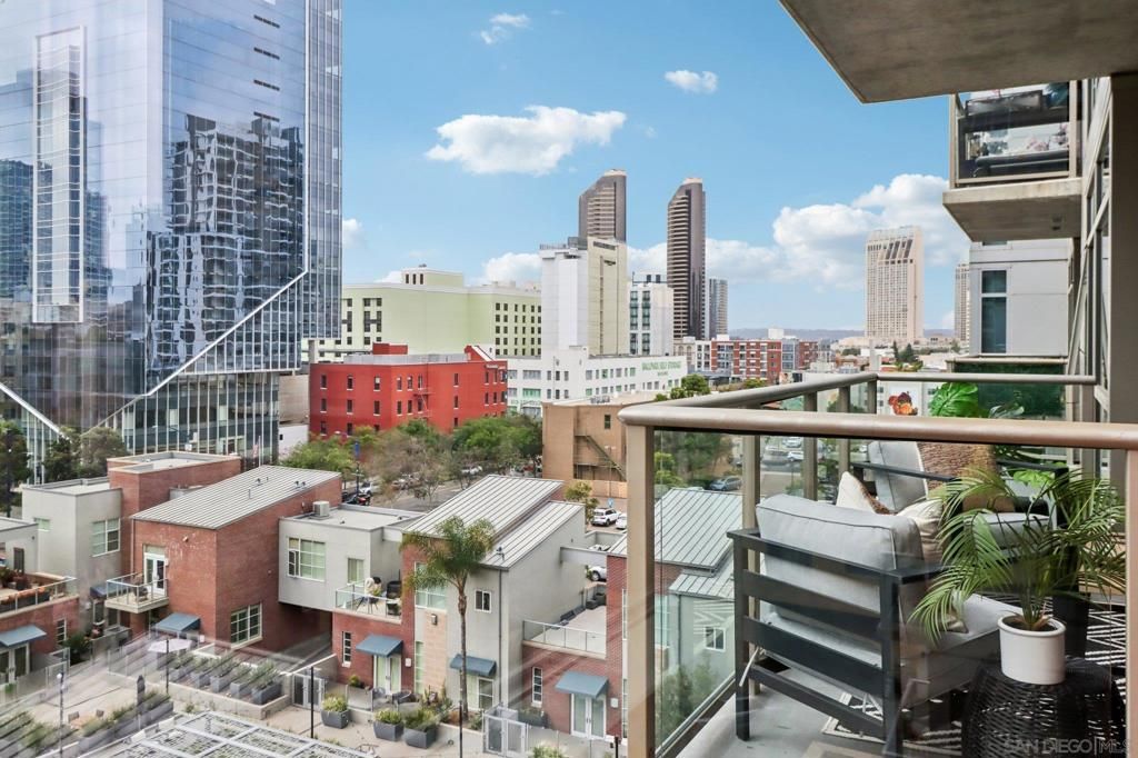 Image 36 of property listing at 800 The Mark Lane 607, San Diego, CA 92101