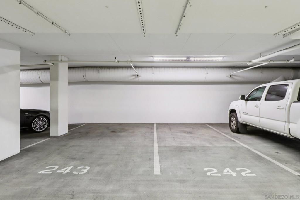 Image 46 of property listing at 800 The Mark Lane 607, San Diego, CA 92101