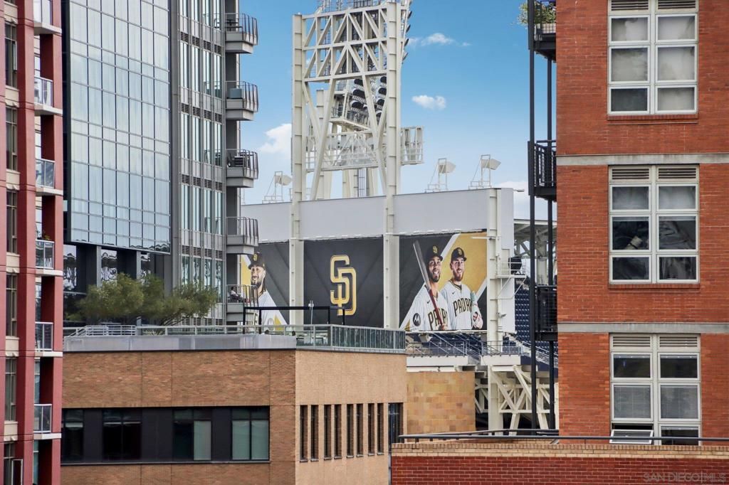 Image 47 of property listing at 800 The Mark Lane 607, San Diego, CA 92101