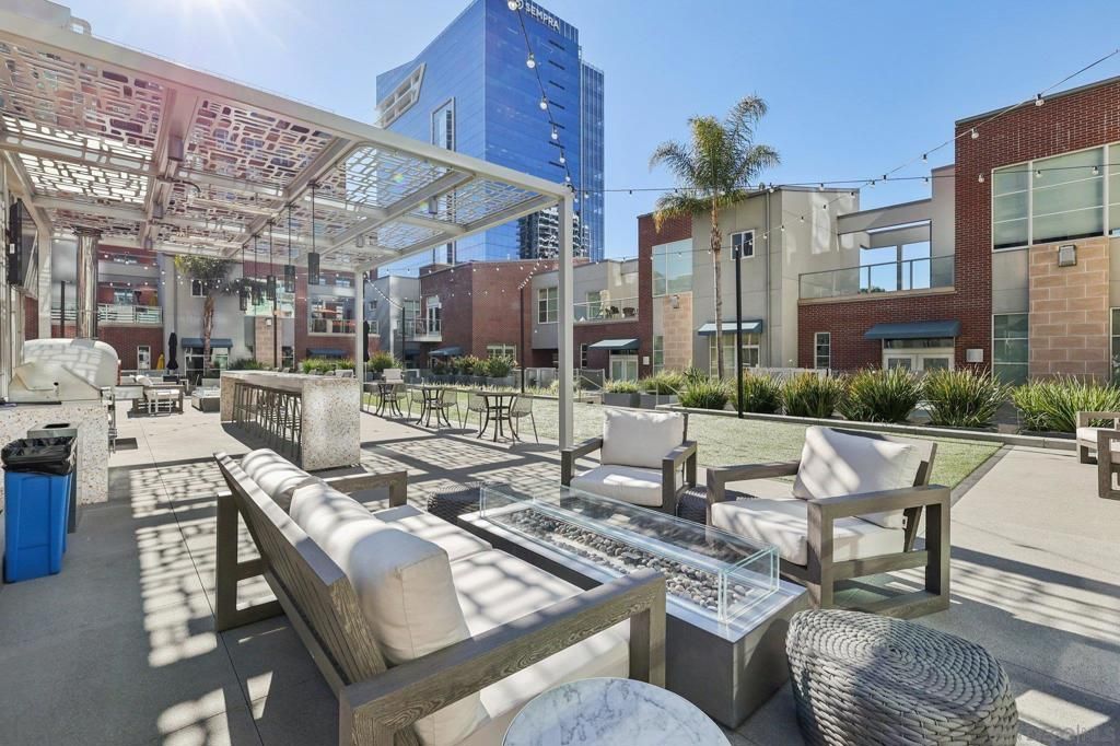 Image 60 of property listing at 800 The Mark Lane 607, San Diego, CA 92101