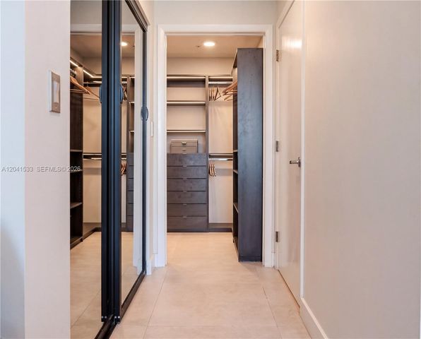 90 SW 3rd Street 3703, Miami, FL 33130