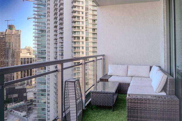 90 SW 3rd Street 3703, Miami, FL 33130