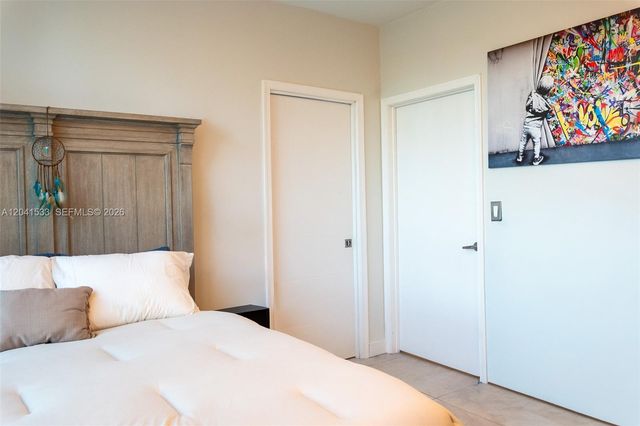 90 SW 3rd Street 3703, Miami, FL 33130