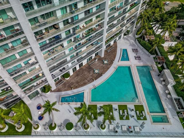 90 SW 3rd Street 3703, Miami, FL 33130